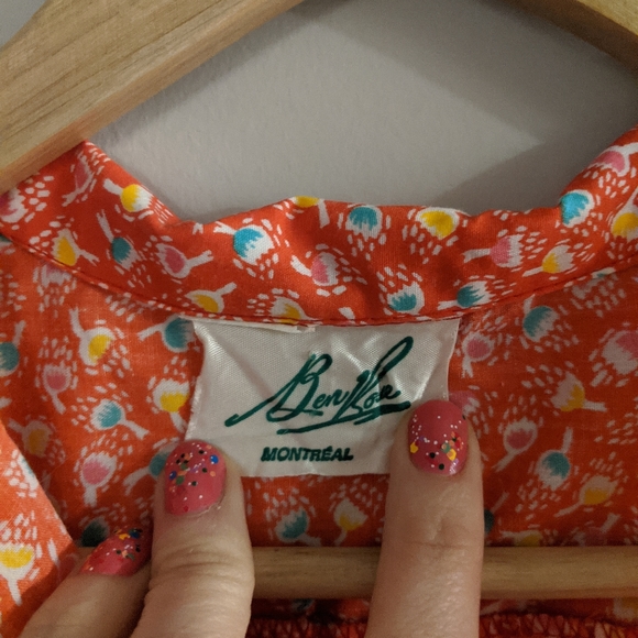 Vintage Coral Button-up - Picture 6 of 6